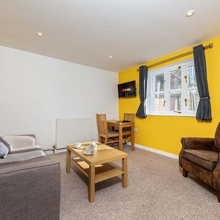 Glastonbury Town Apartment Eksteriør bilde